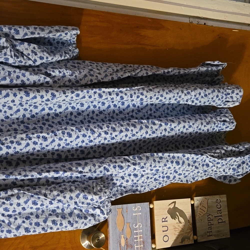 Blue Floral Long Sleeve Nightgown 5X: 4/5xB - Picture 7 of 8